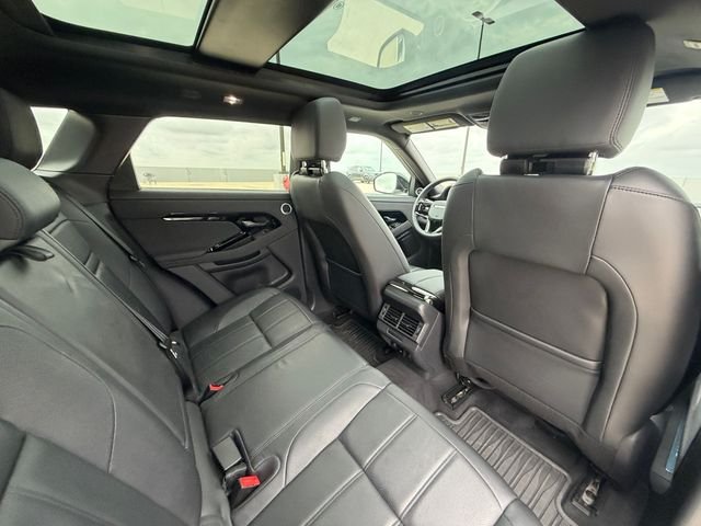 Certified Used 2024 Fuji White Land Rover Dynamic image 17