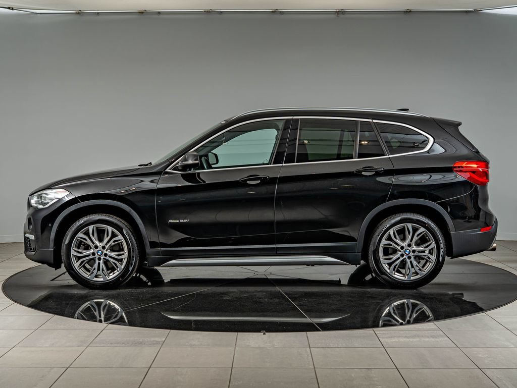Used 2017 Jet Black BMW xDrive28i image 8