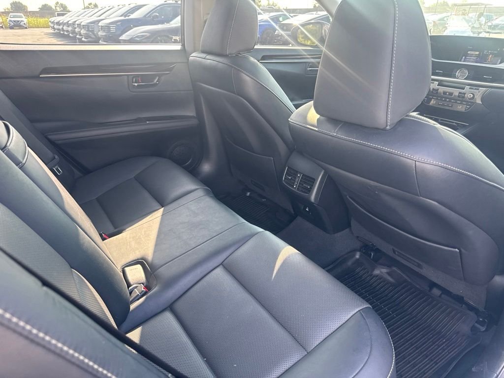 2018 Lexus ES 350 - Photo 17