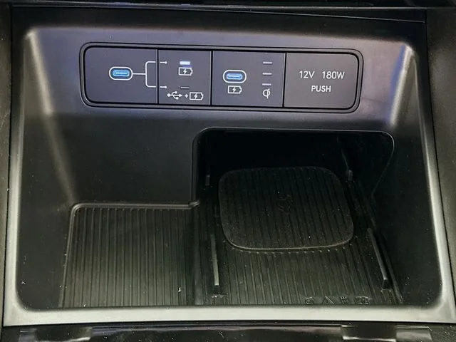 New 2026 Black Hyundai SEL image 19