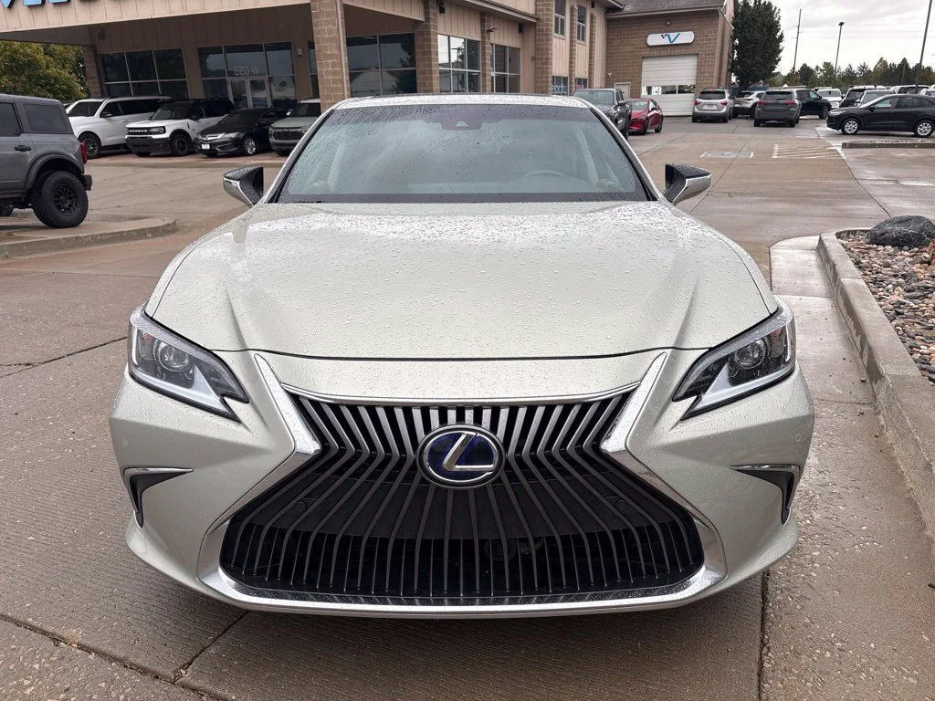 Used 2021 Beige Lexus 300h image 2