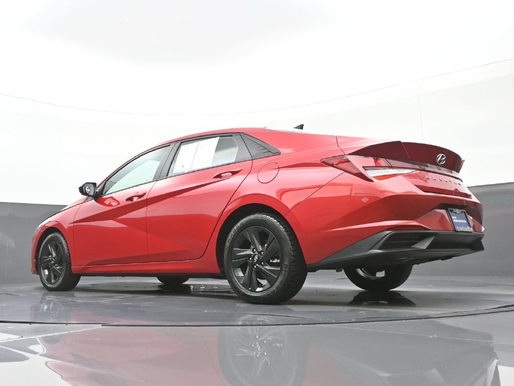 Certified Used 2022 Red Hyundai SEL image 35