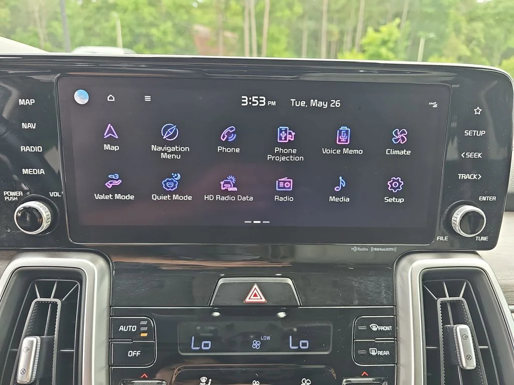 Used 2022 Green Kia X-Line EX image 21