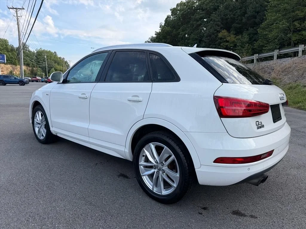 Used 2018  Audi 2.0T Premium image 4