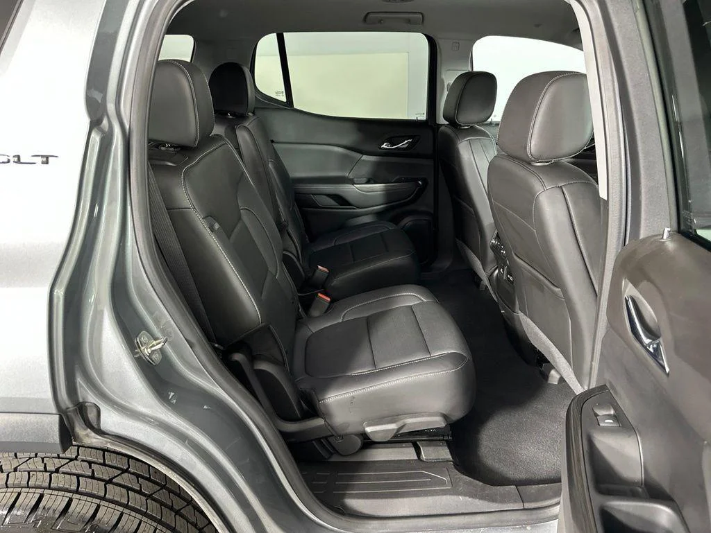 Used 2023 Sterling Metallic GMC SLT image 33