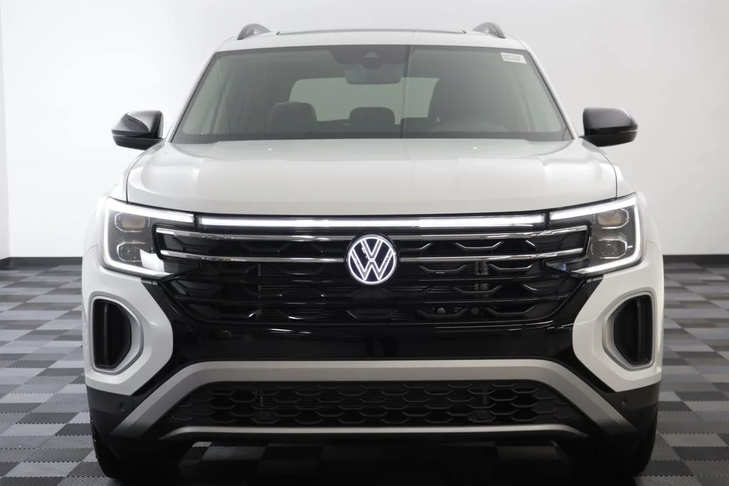 New 2026 Opal White Volkswagen 2.0T Peak Edition image 22