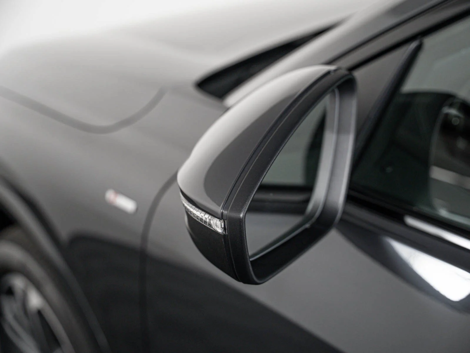 New 2026 Tambora Gray Metallic Audi Premium image 26