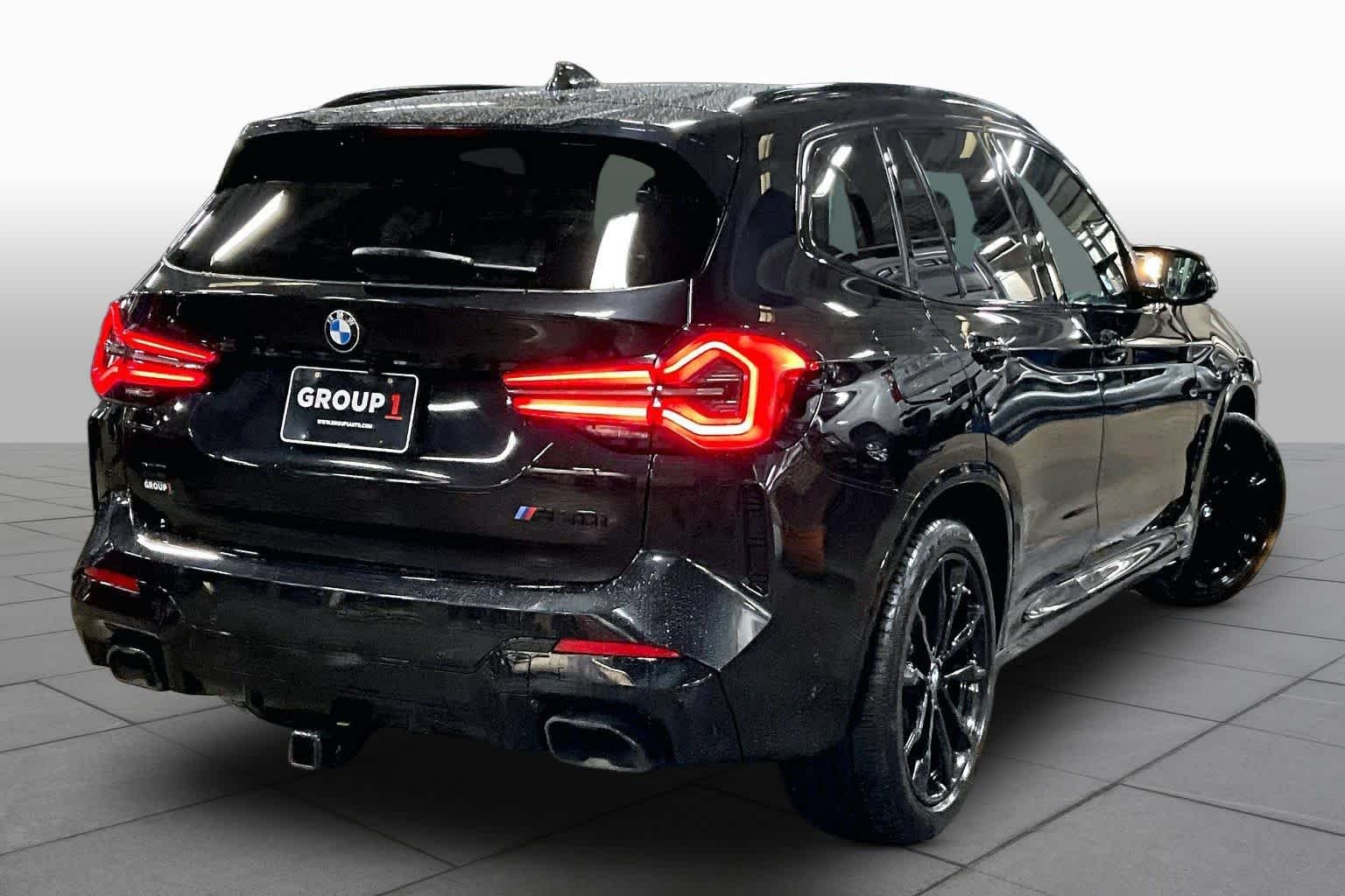 Used 2024 Black Sapphire Metallic BMW M40i image 13