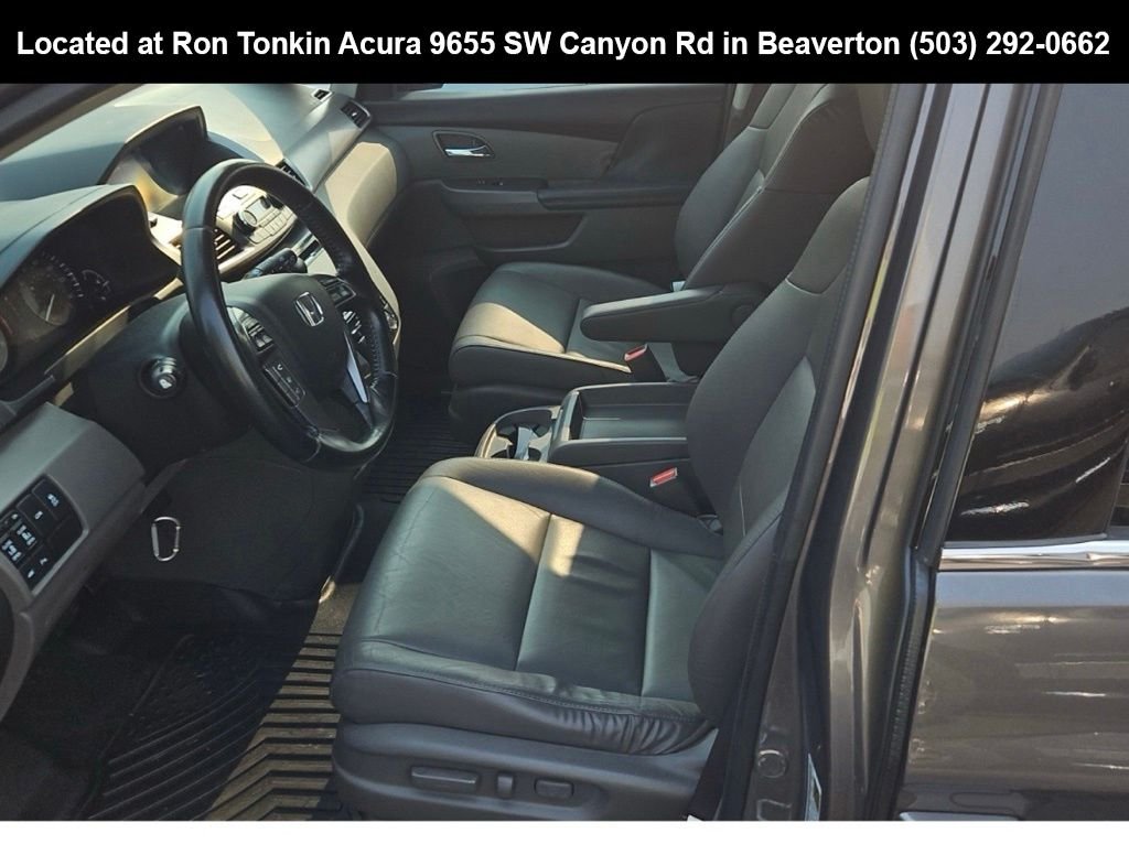 Used 2015 Modern Steel Metallic Honda Touring image 9
