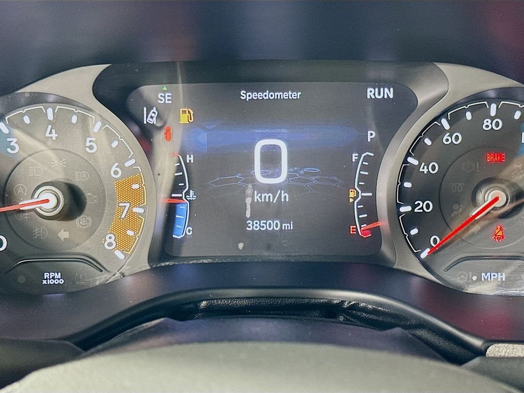 Used 2025 Blue Jeep Latitude image 12