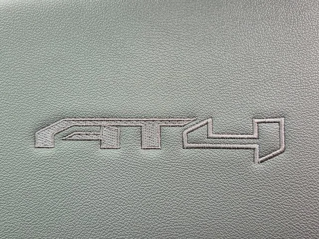 2026 GMC Sierra 2500HD AT4 - Photo 12