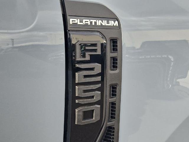 2026 Ford F-250 Super Duty Platinum - Photo 29