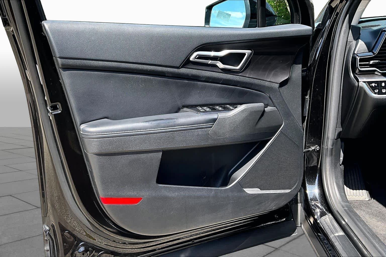 Used 2023 Fusion Black Kia EX image 22
