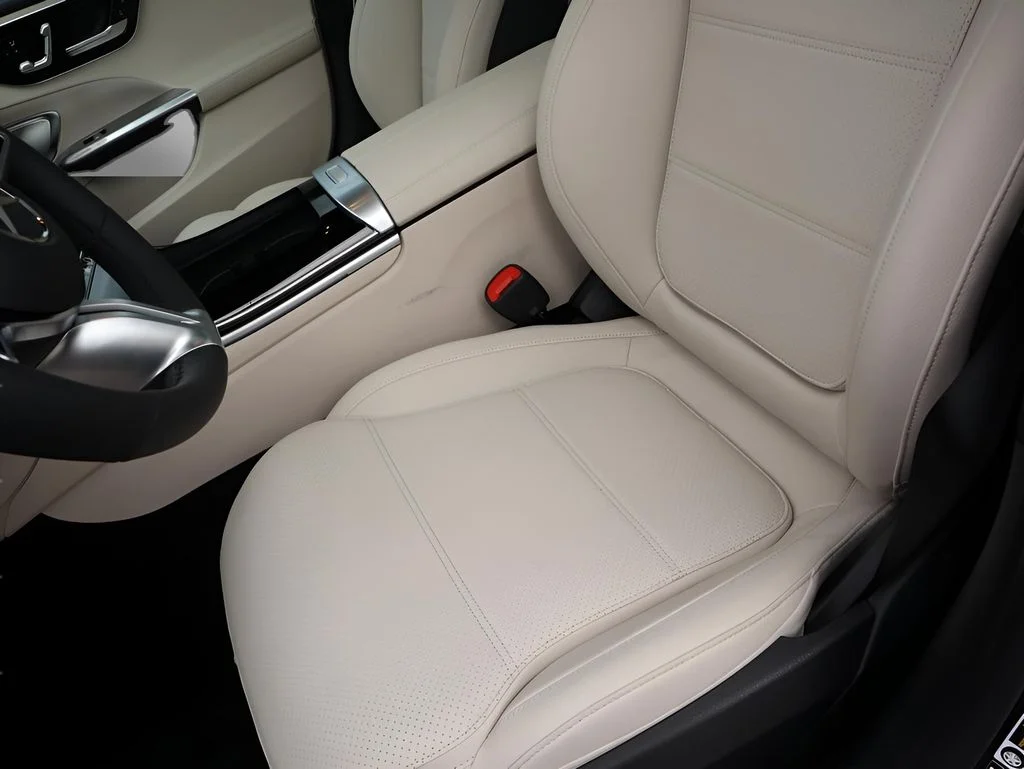 2026 Mercedes-Benz C-Class Sedan C 300 - Photo 29