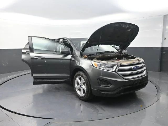 Used 2017 Gray Ford SE image 39