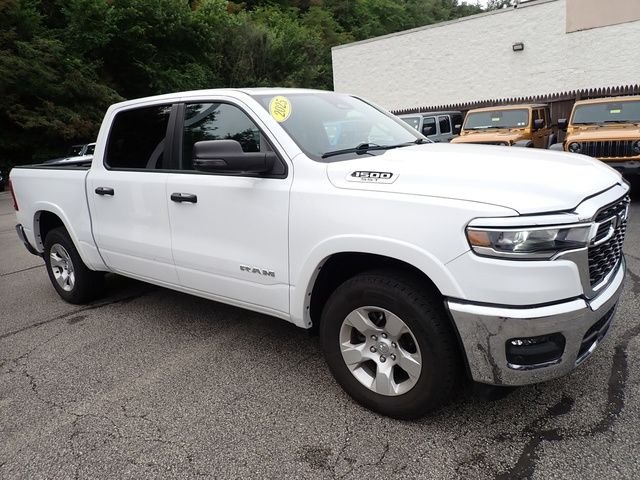 Used 2025 White Ram Big Horn/Lone Star image 10