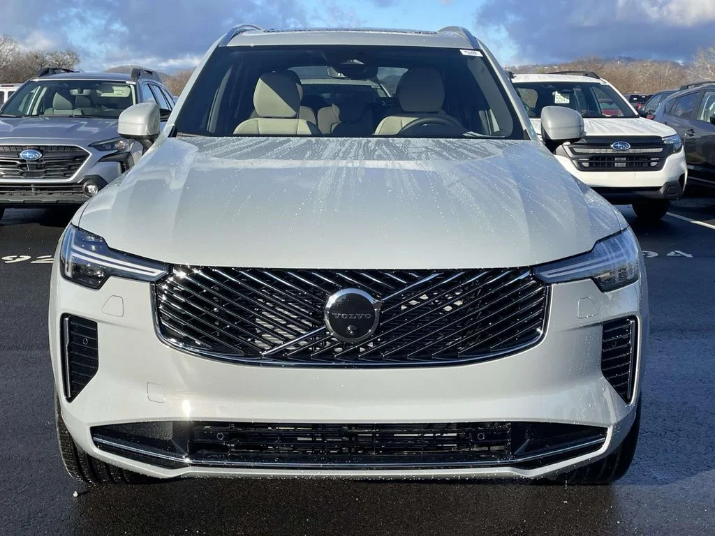 New 2026 Vapour Grey Volvo Plus image 22