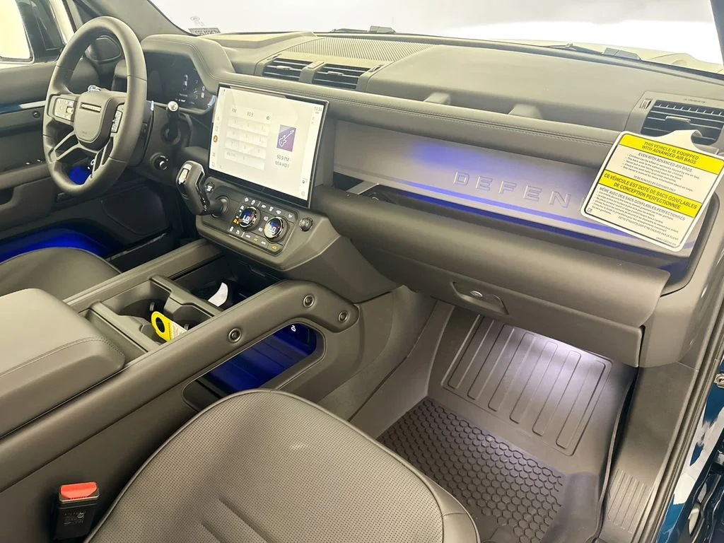 New 2026 Sargasso Blue Land Rover OCTA image 30