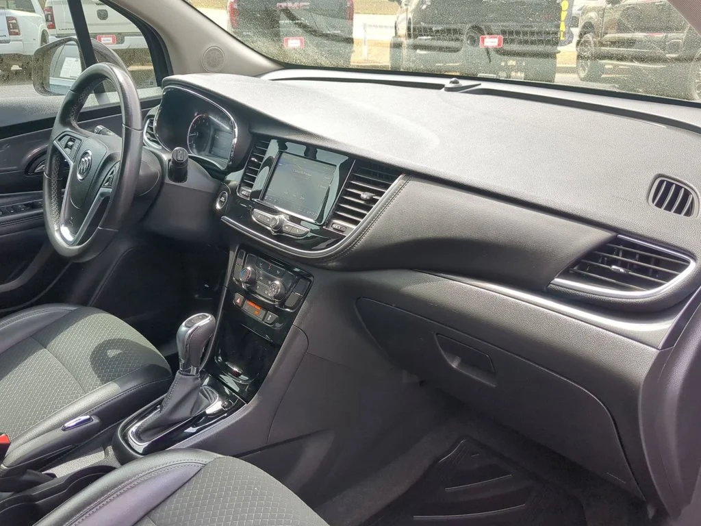 Used 2022 Ebony Twilight Metallic Buick Preferred image 27