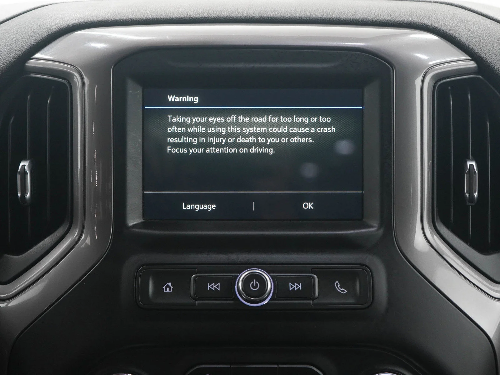 Used 2019  GMC  image 17