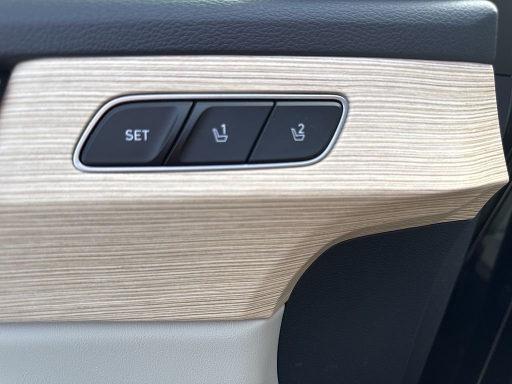 2024 Hyundai Palisade Limited - Photo 18