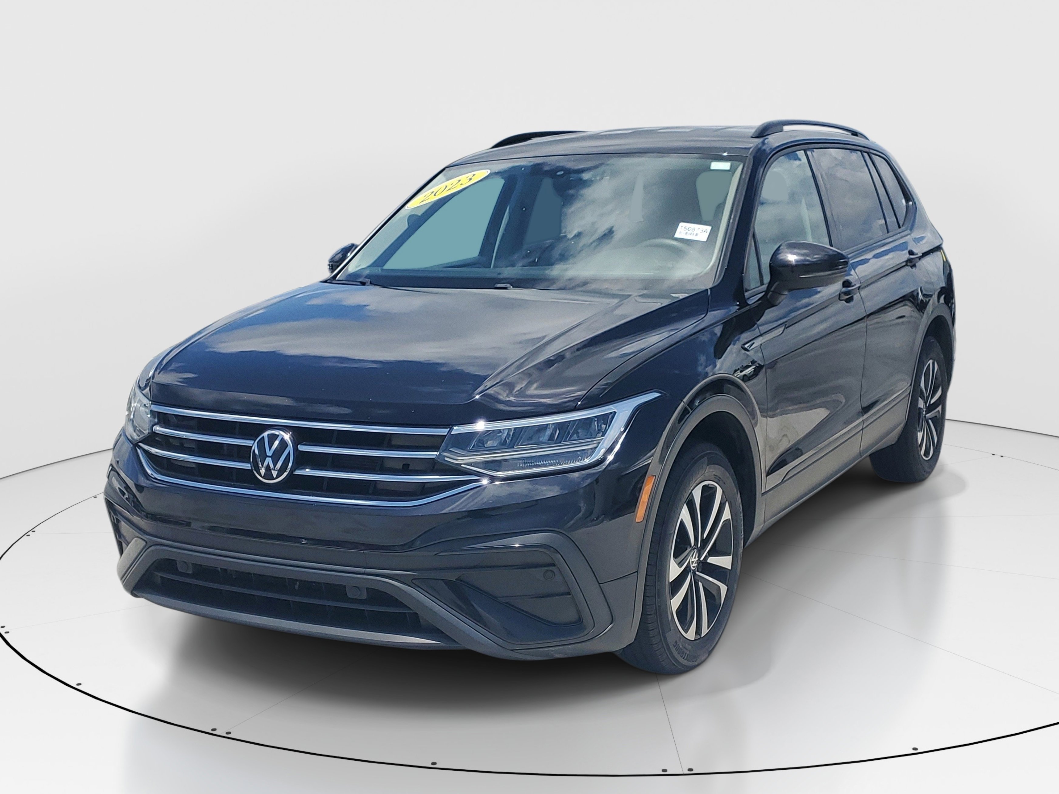 Used 2023 Deep Black Pearl Volkswagen S image 3