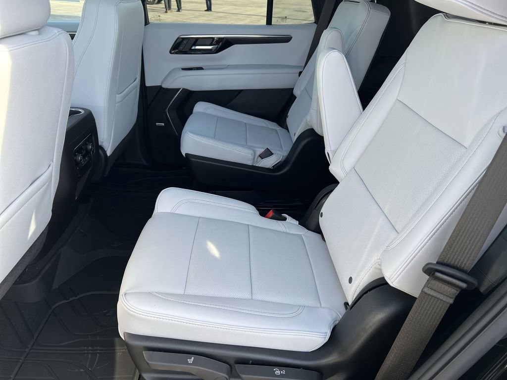 2026 Chevrolet Tahoe Premier - Photo 11