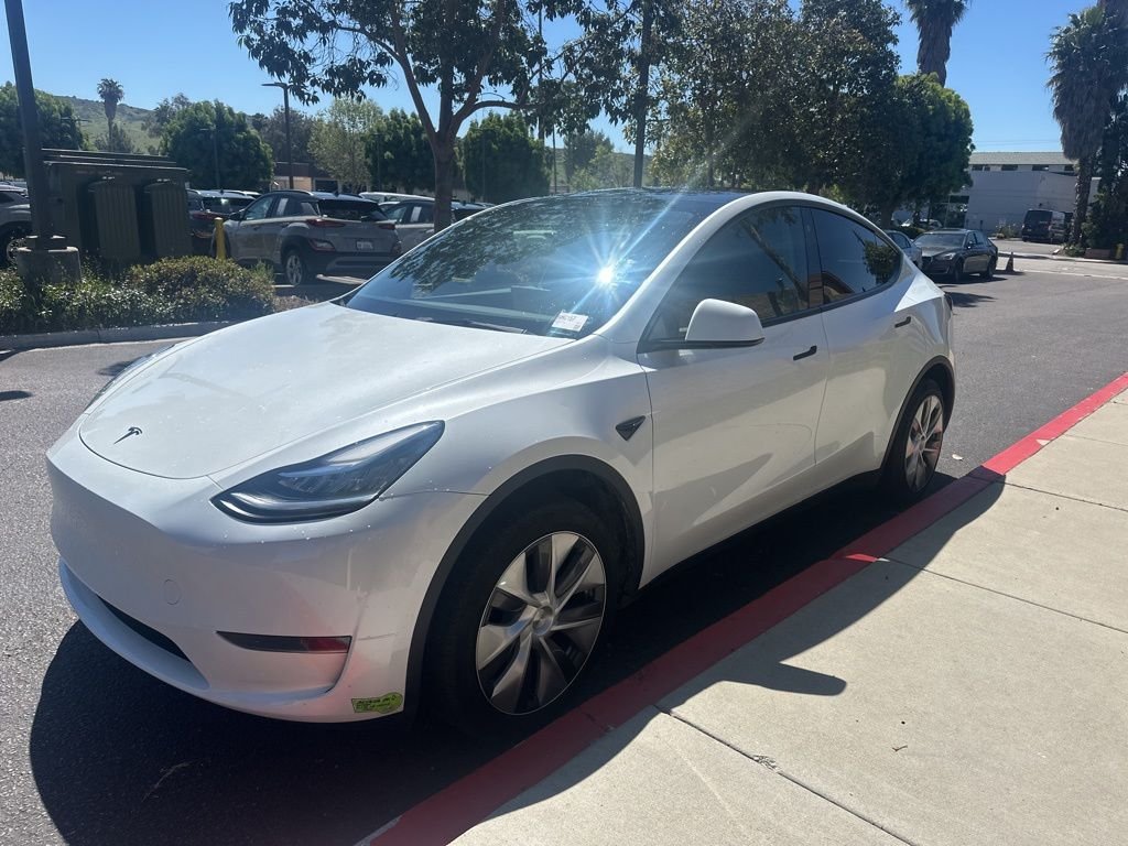 Used 2023  Tesla Long Range image 7