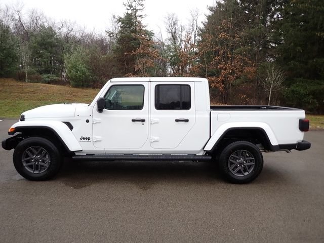 New 2026 Bright White Clear-Coat Exterior Paint Jeep Sport S image 2