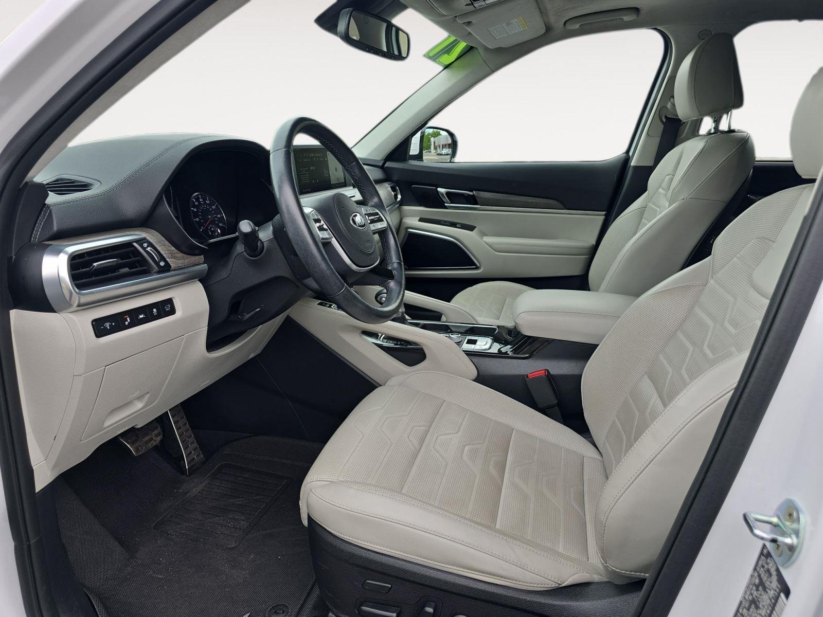 Used 2021 Glacial White Pearl Kia SX image 10