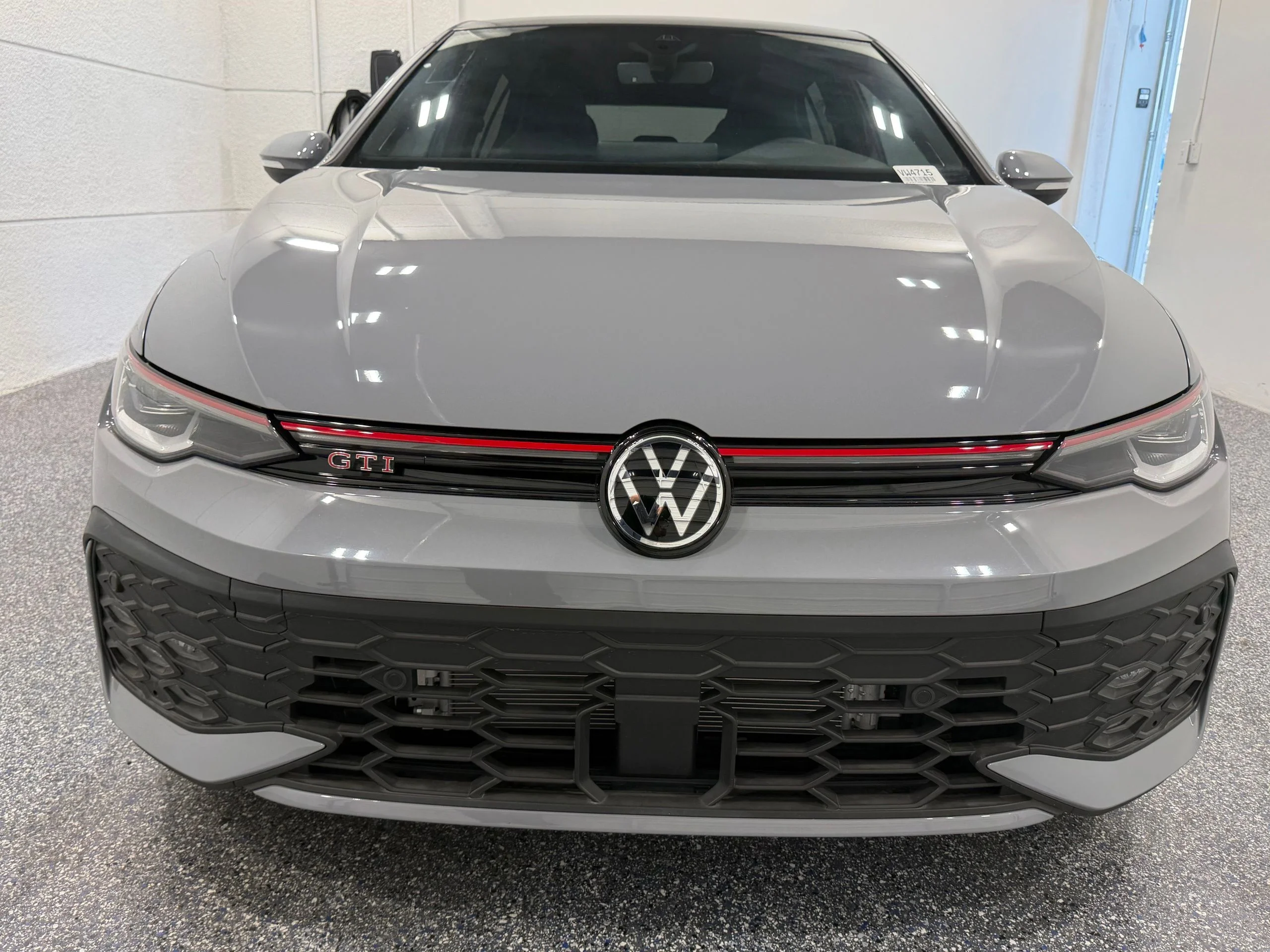 2025 Volkswagen Golf GTI SE - Photo 10