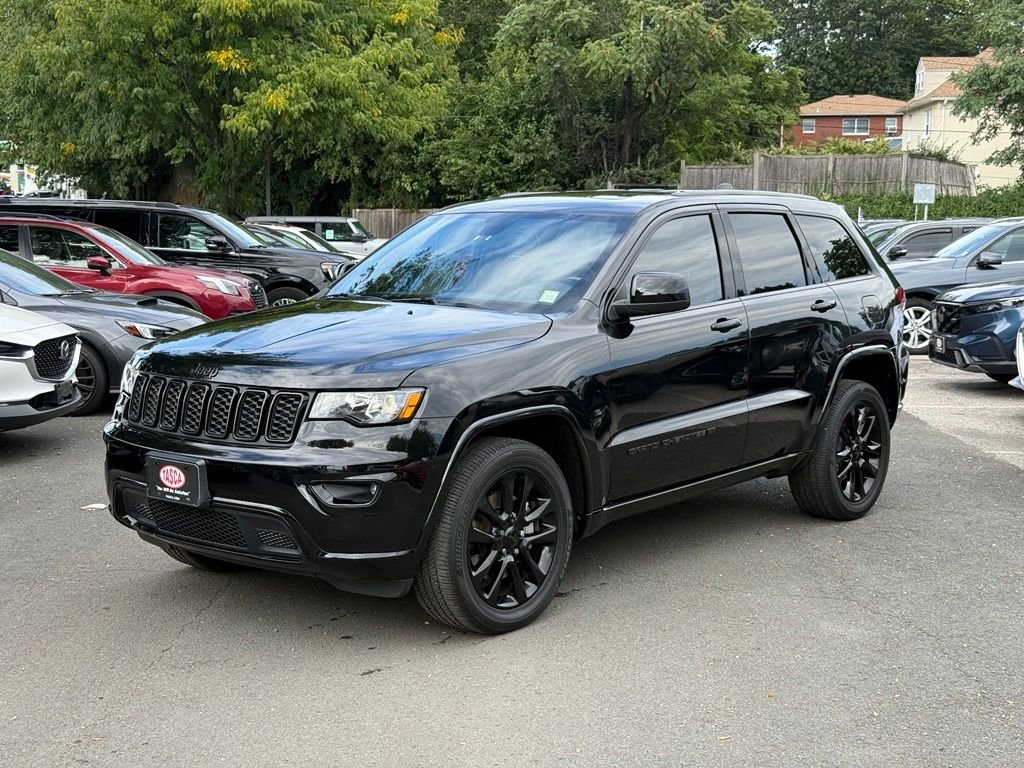 Used 2022 Black Jeep Laredo X image 1