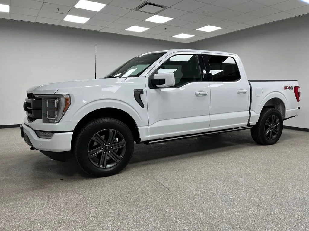 Used 2023 White Ford Lariat image 6