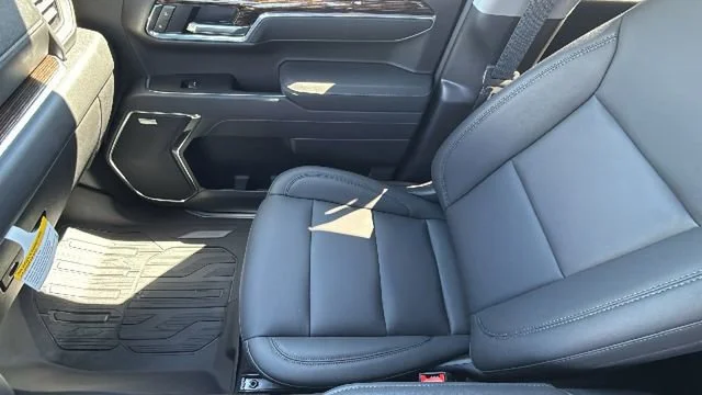 New 2026 Onyx Black GMC Elevation image 12