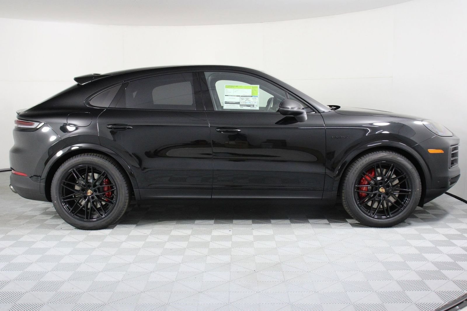 2026 Porsche Cayenne Coupe S E-Hybrid - Photo 8