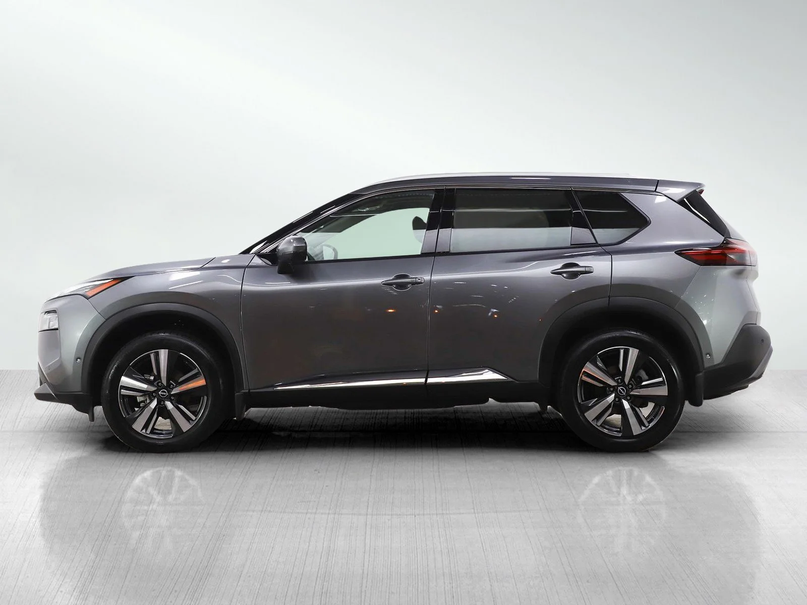 Used 2023 Nissan Rogue SL with VIN JN8BT3CB2PW470329 for sale in Wayzata, Minnesota