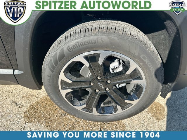 New 2027 Mosaic Black Metallic Chevrolet LT image 60