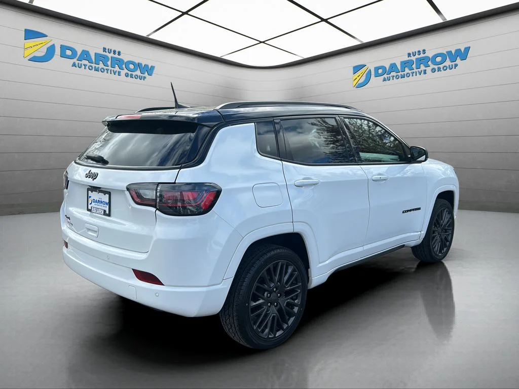 Used 2023 White Jeep Limited image 5