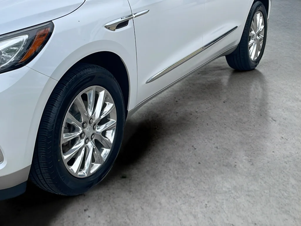 Used 2019 White Buick Essence image 42