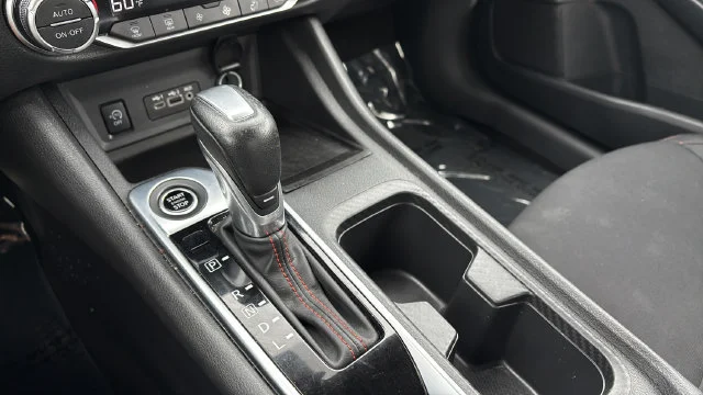 Used 2025  Nissan SR image 14