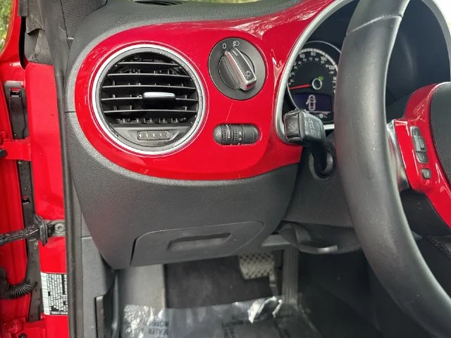 Used 2013 Red Volkswagen 2.5L image 23