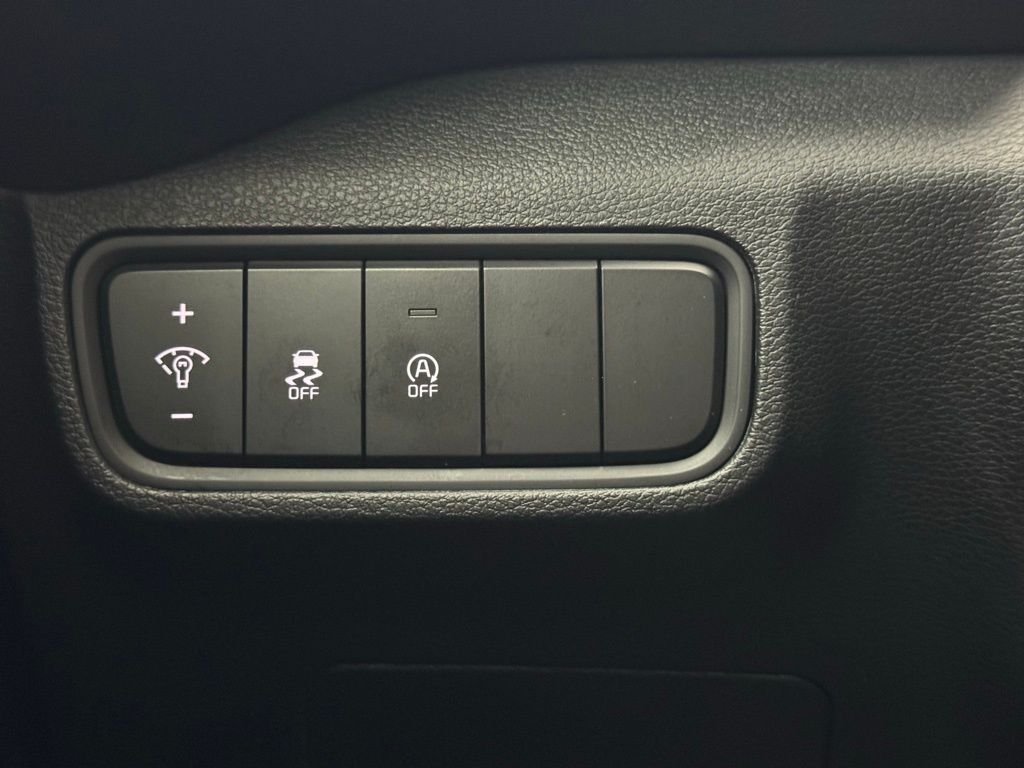 Used 2025 Mars Orange Kia LX image 19
