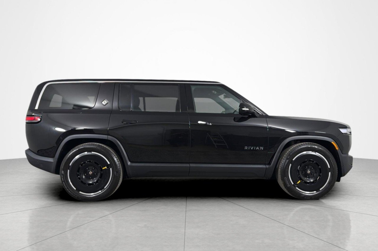 Used 2025 BLACK Rivian Adventure image 6