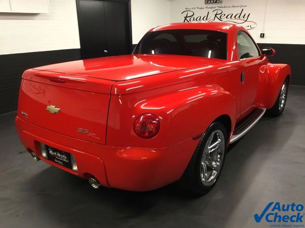 Used 2005 Red Chevrolet Base image 22