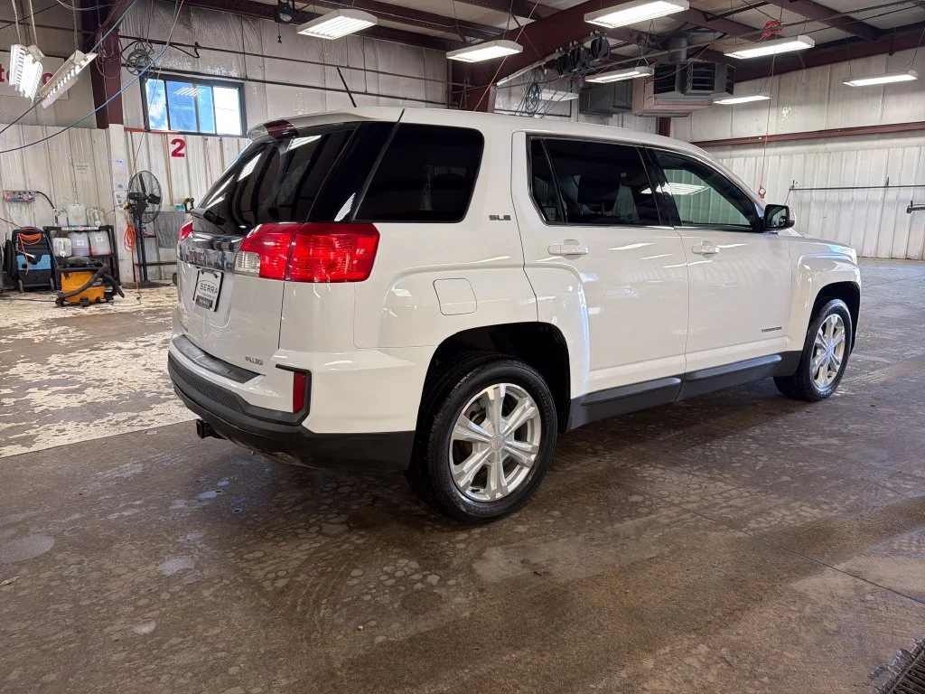 Used 2017 White GMC SLE-1 image 5