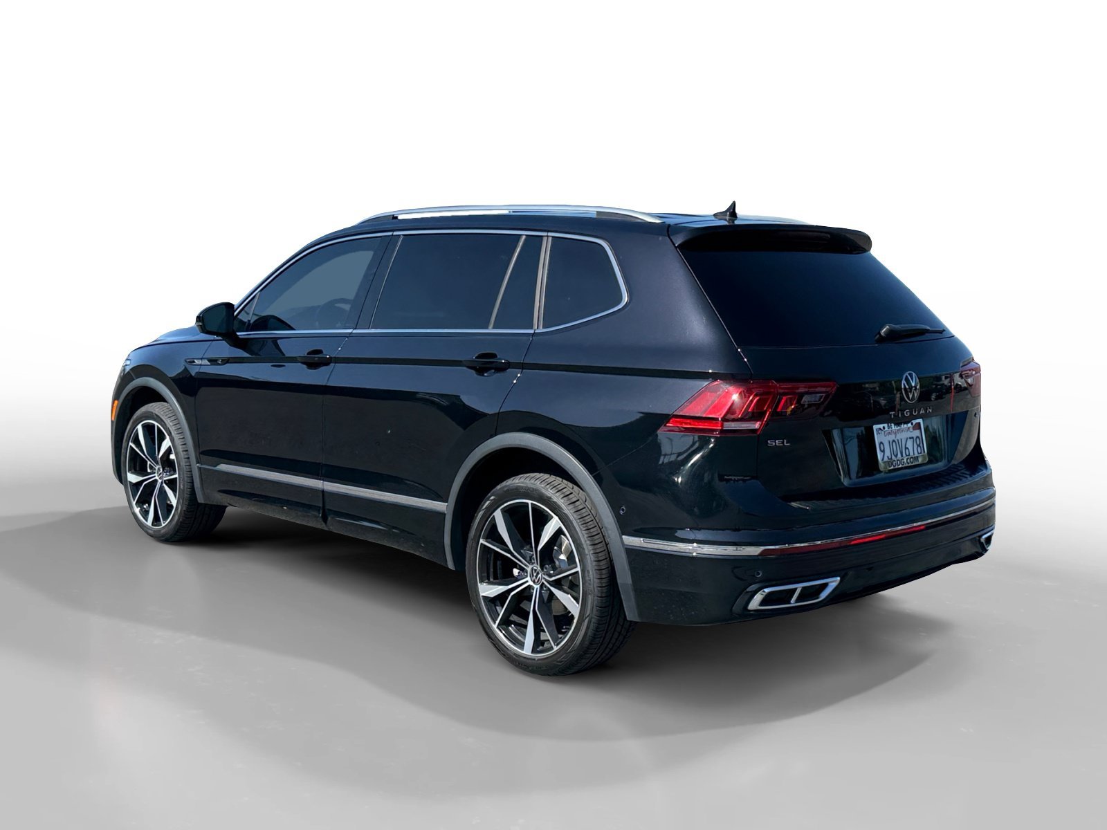 Certified Used 2024 Deep Black Pearl Volkswagen 2.0T SEL R-Line image 3
