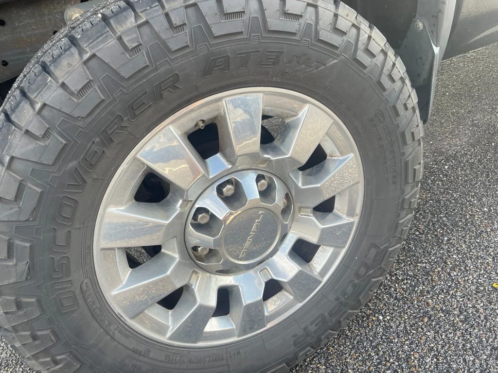 Used 2018 Black GMC Denali image 14