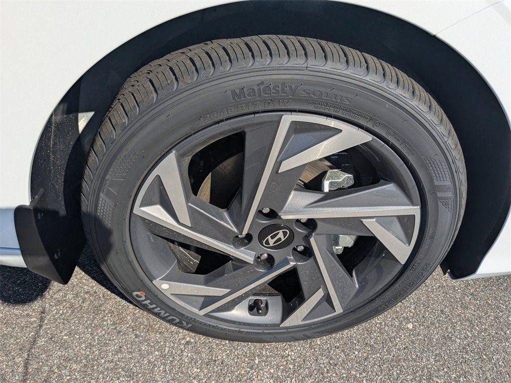 New 2026 White Hyundai SEL Sport image 9