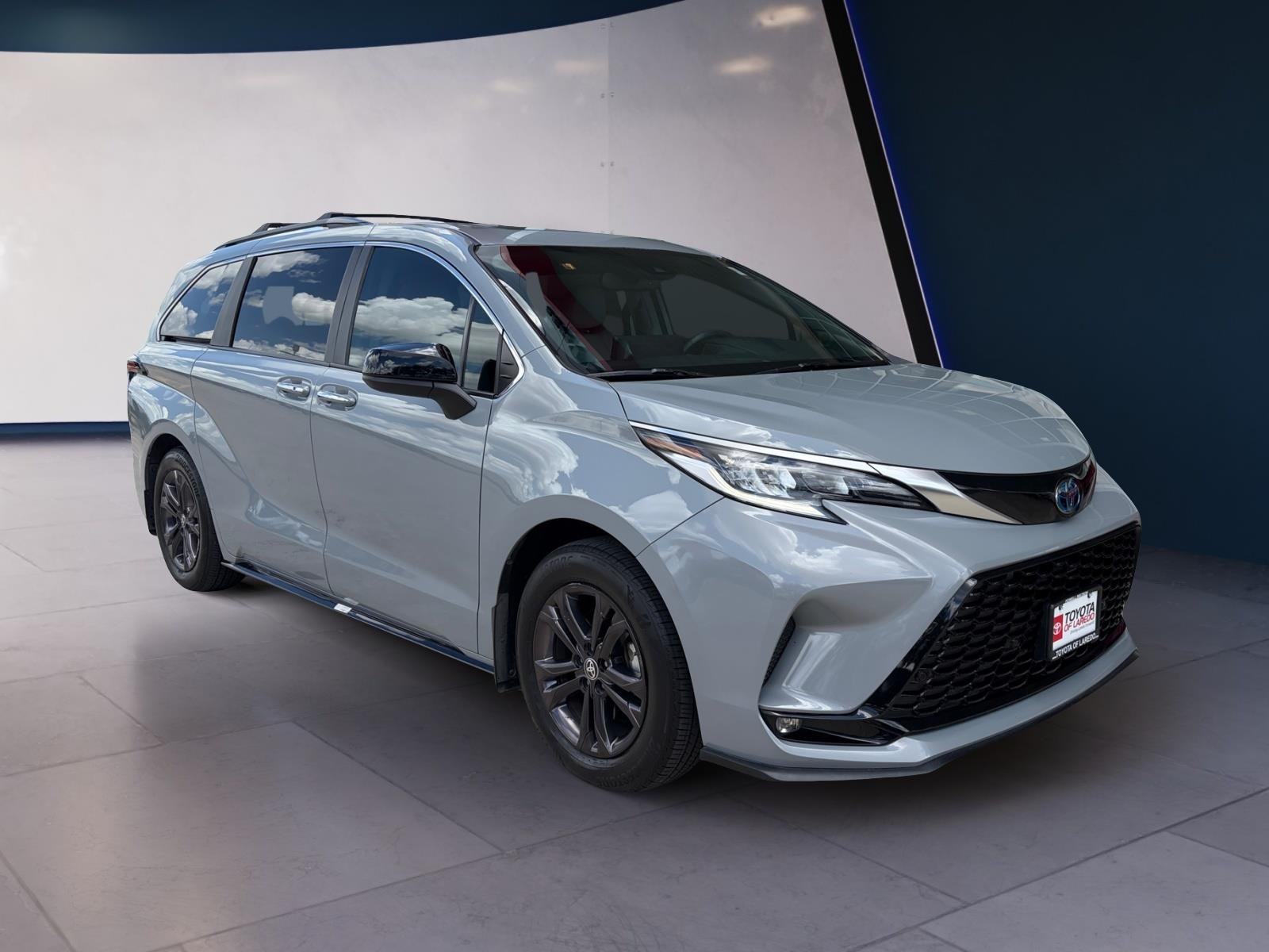 2024 Toyota Sienna XSE - Photo 7