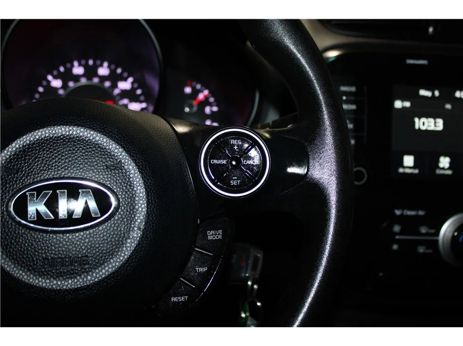 Used 2019 Shadow Black Kia + image 28